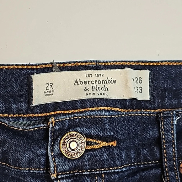 Abercrombie Ladies Jeans Sz 2 - Picture 3 of 9